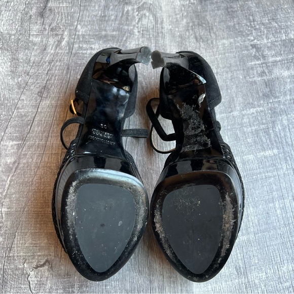 Bruno Magli Suede Leather Heels Sandals Ankle Strap Size 39 Black Butterfly - Picture 9 of 14